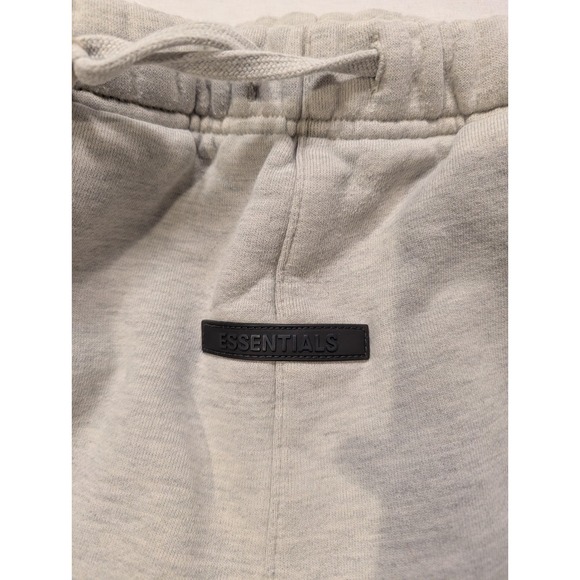 Fear of God Essentials Men's Medium Sweat Shorts Heather Grey Logo Fleece Comfy - Picture 4 of 8